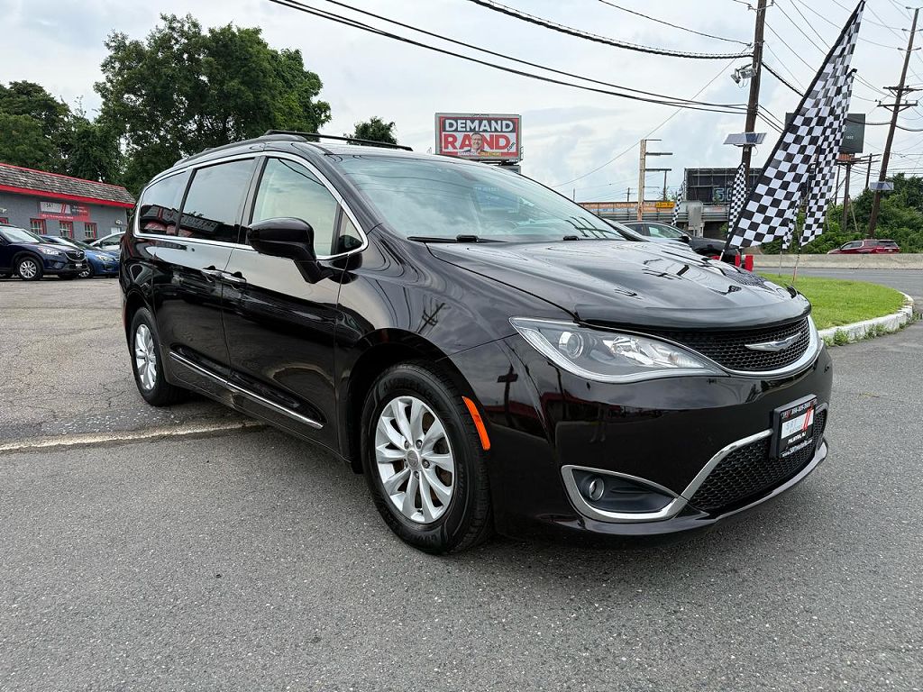 2017 Chrysler Pacifica Touring Plus