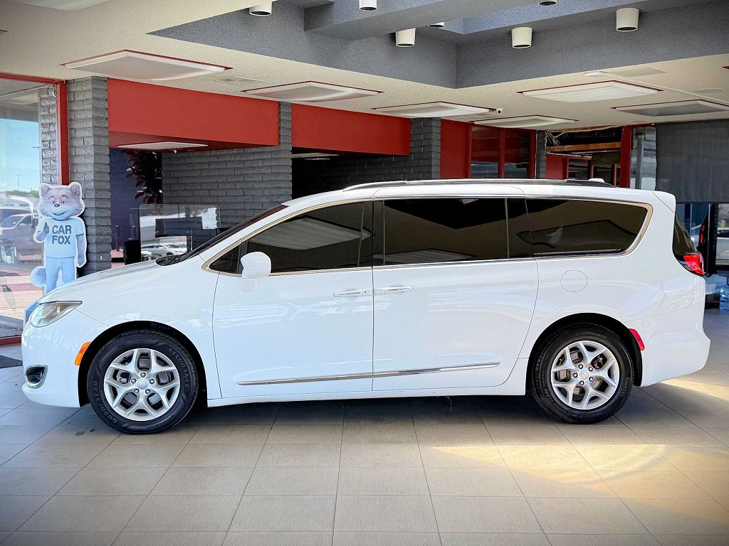 2017 Chrysler Pacifica Touring Plus