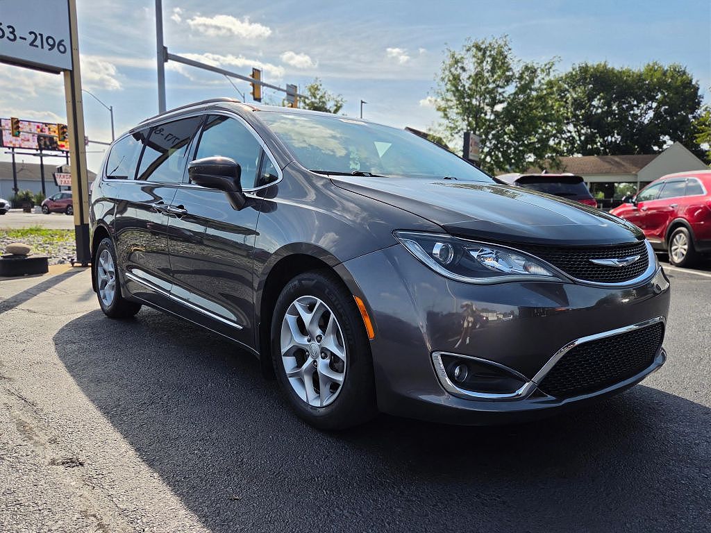 2017 Chrysler Pacifica Touring Plus