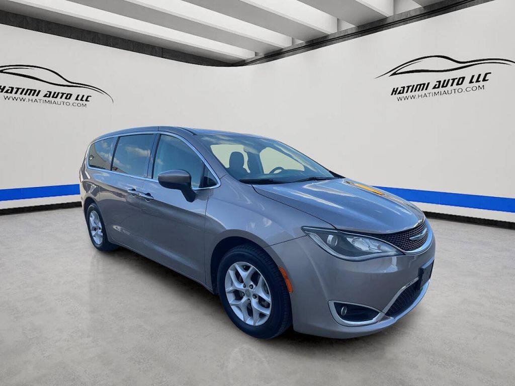 2017 Chrysler Pacifica Touring Plus