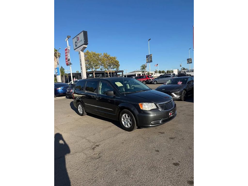 2012 Chrysler Town and Country Touring