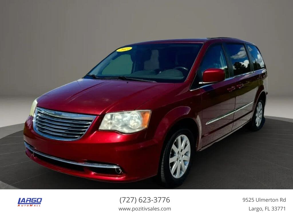 2013 Chrysler Town & Country Touring