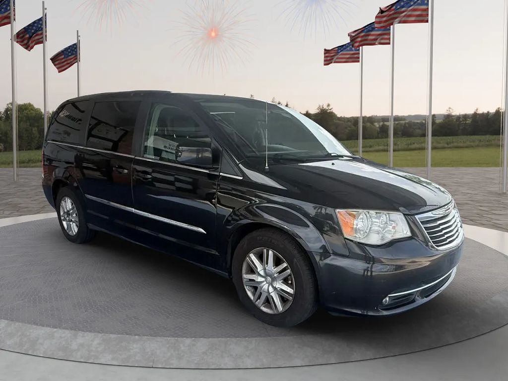 2013 Chrysler Town & Country Touring