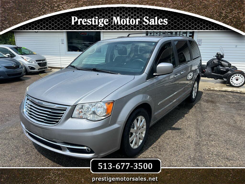 2014 Chrysler Town and Country Touring
