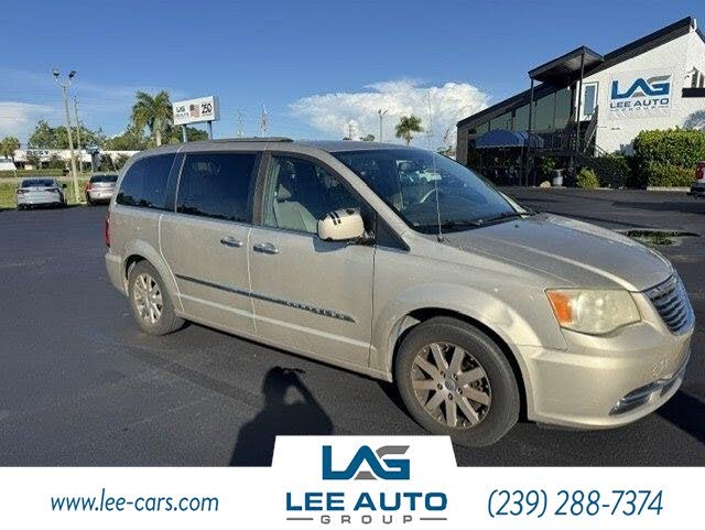 2014 Chrysler Town & Country Touring