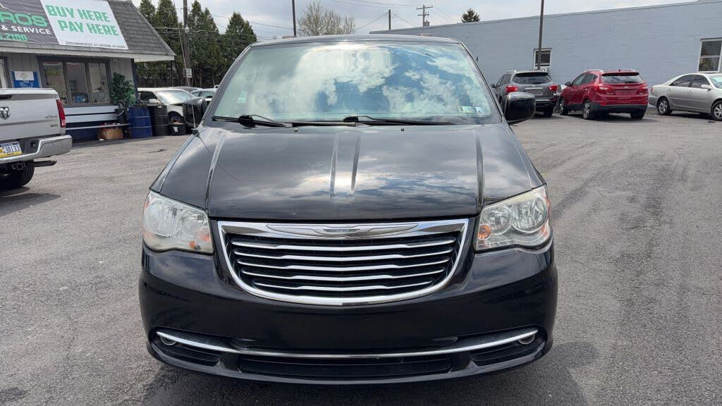 2015 Chrysler Town and Country Touring