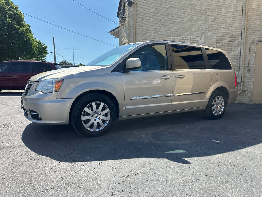 2015 Chrysler Town & Country Touring
