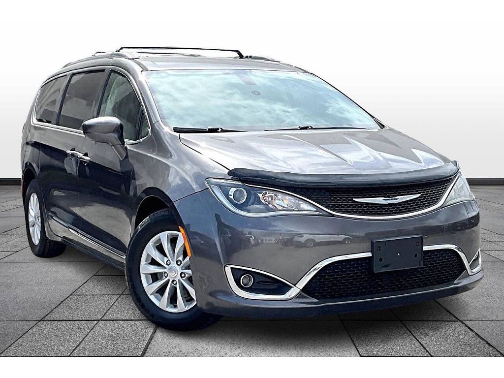 2017 Chrysler Pacifica Touring Plus