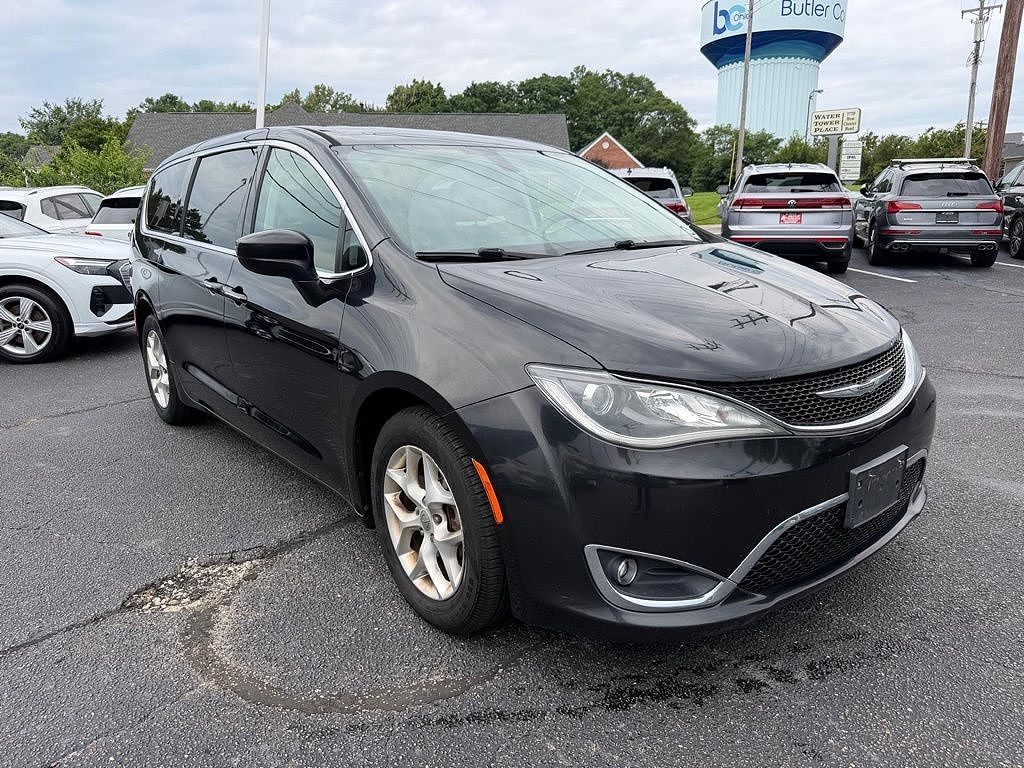 2017 Chrysler Pacifica Touring Plus