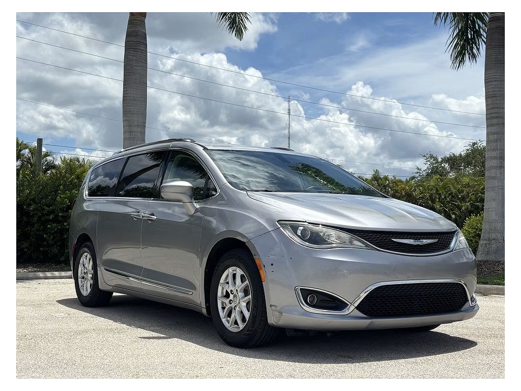 2020 Chrysler Pacifica Touring L