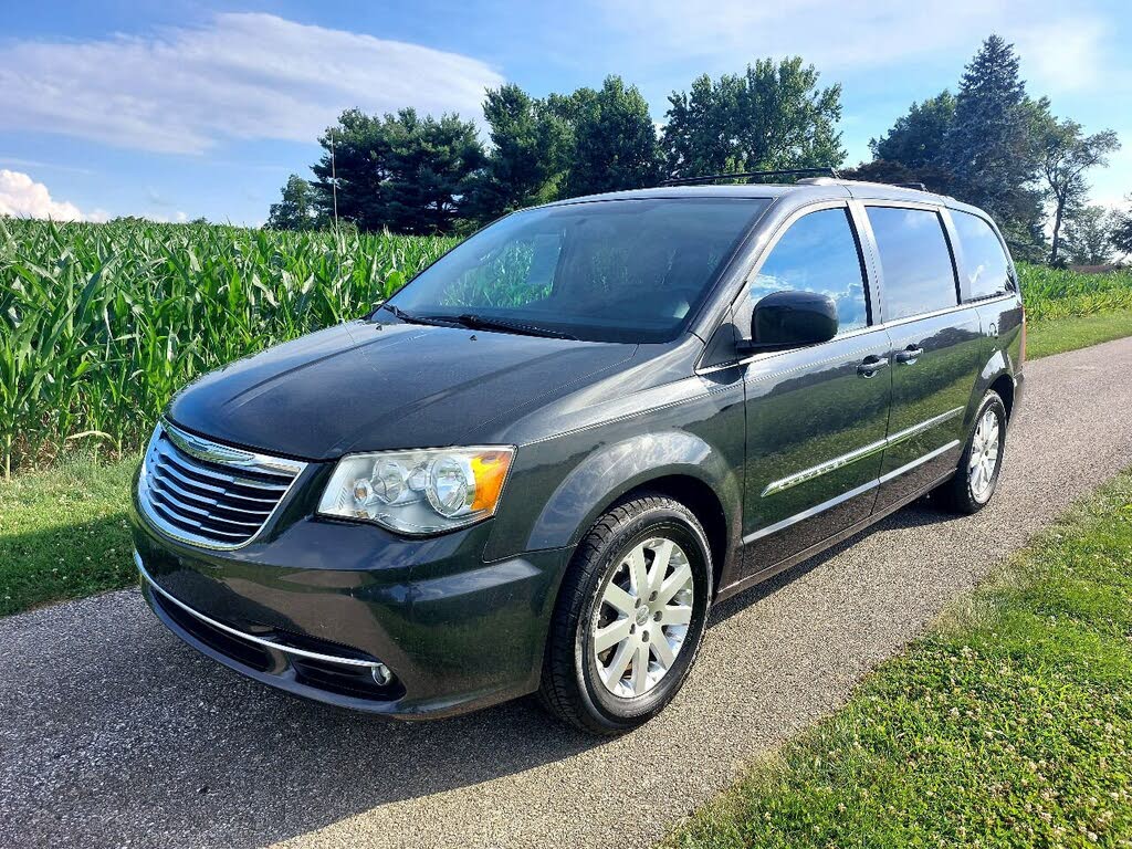 2012 Chrysler Town and Country Touring