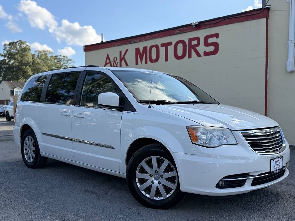 2013 Chrysler Town & Country Touring