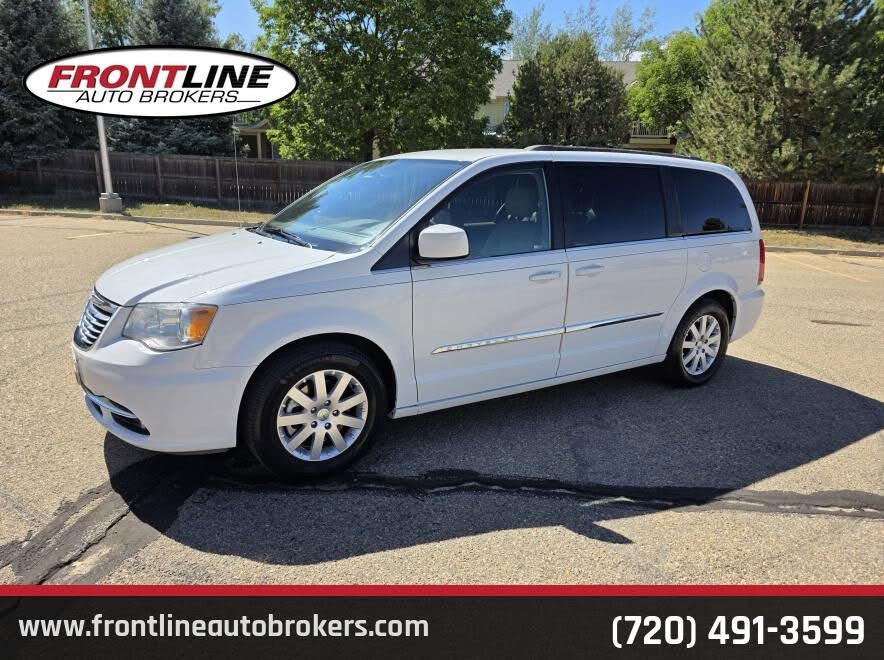 2015 Chrysler Town & Country Touring