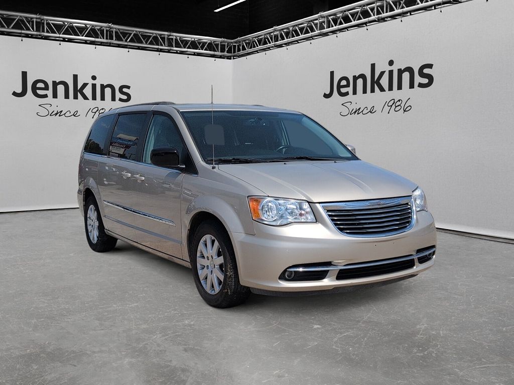 2016 Chrysler Town & Country Touring