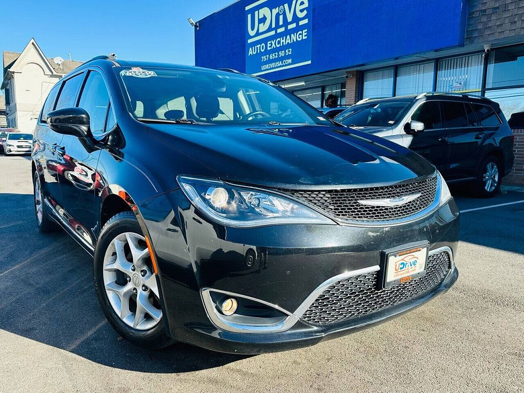 2017 Chrysler Pacifica Touring Plus