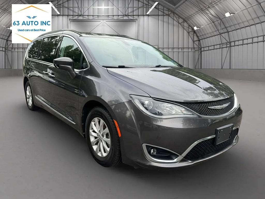 2017 Chrysler Pacifica Touring Plus