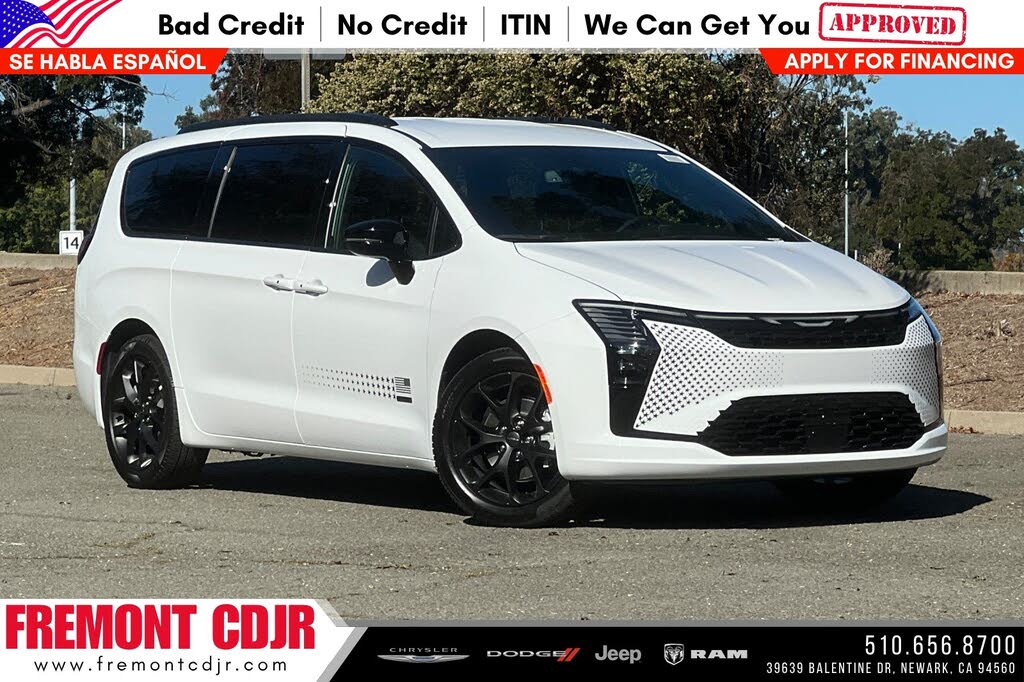 2027 Chrysler Pacifica Select