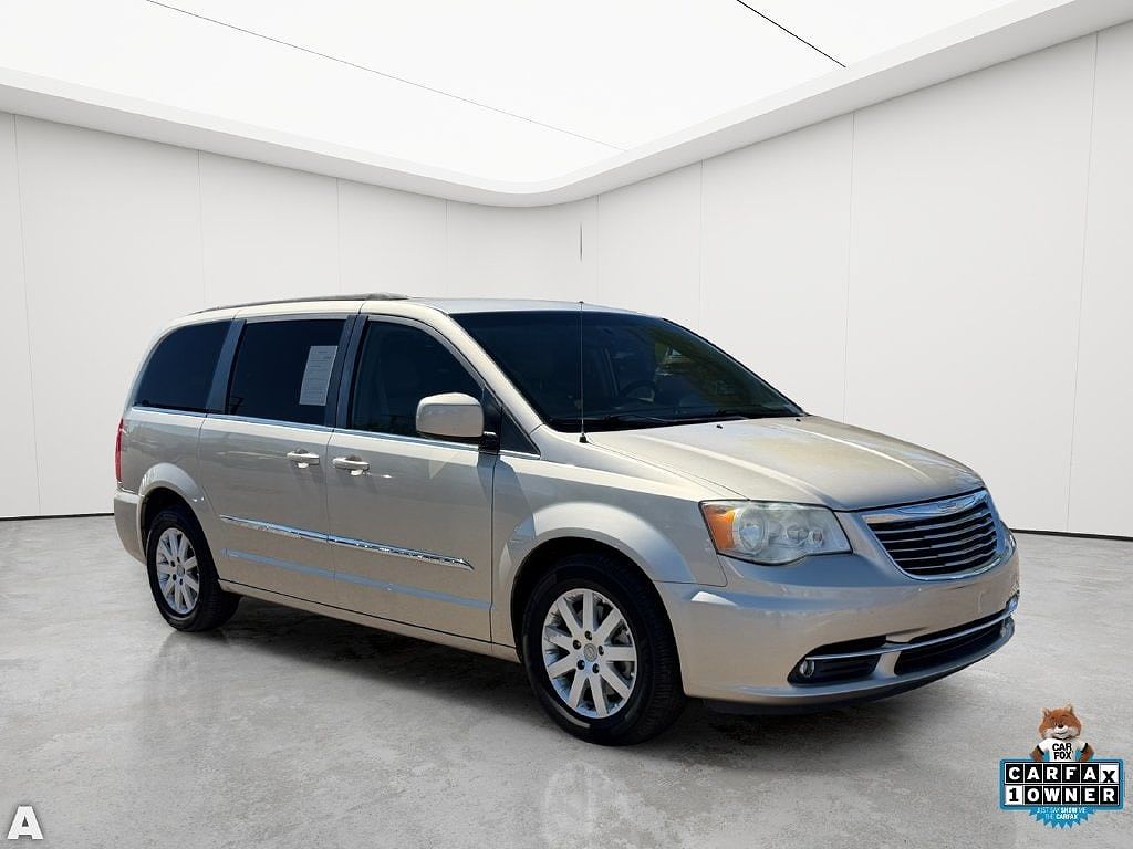 2014 Chrysler Town & Country Touring