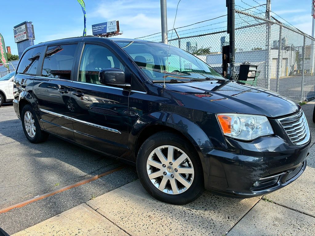 2014 Chrysler Town & Country Touring