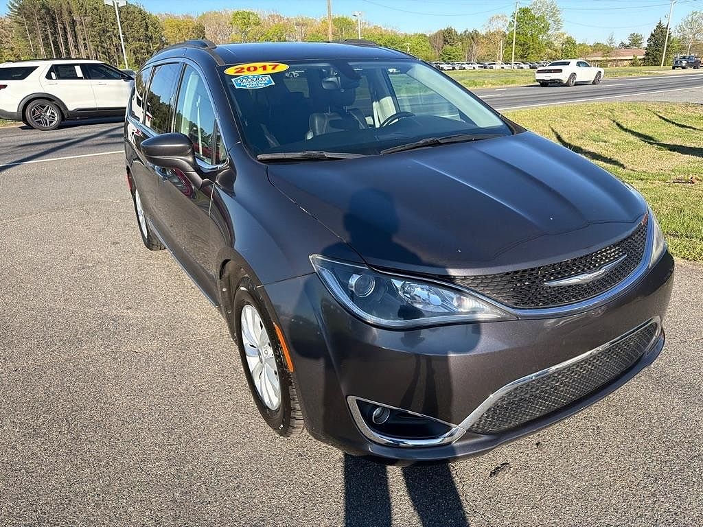 2017 Chrysler Pacifica Touring Plus
