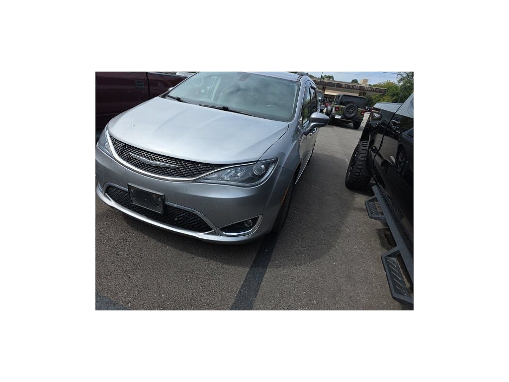 2017 Chrysler Pacifica Touring Plus