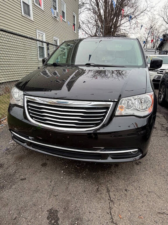 2016 Chrysler Town and Country Touring