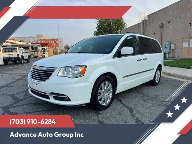 2016 Chrysler Town & Country Touring