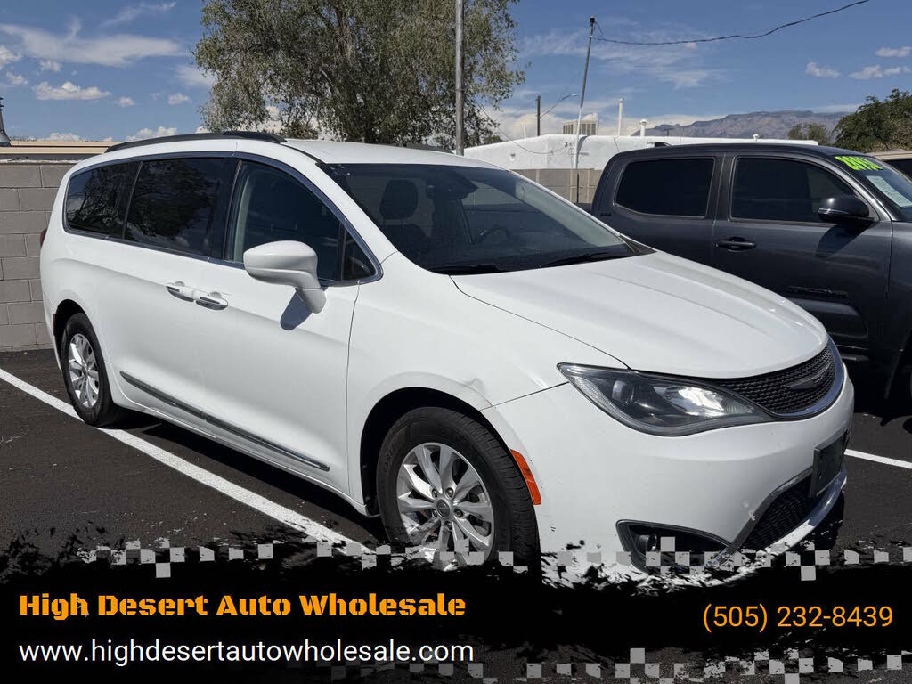 2017 Chrysler Pacifica Touring Plus