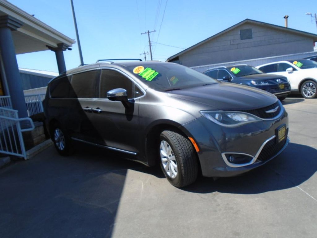 2018 Chrysler Pacifica Touring L