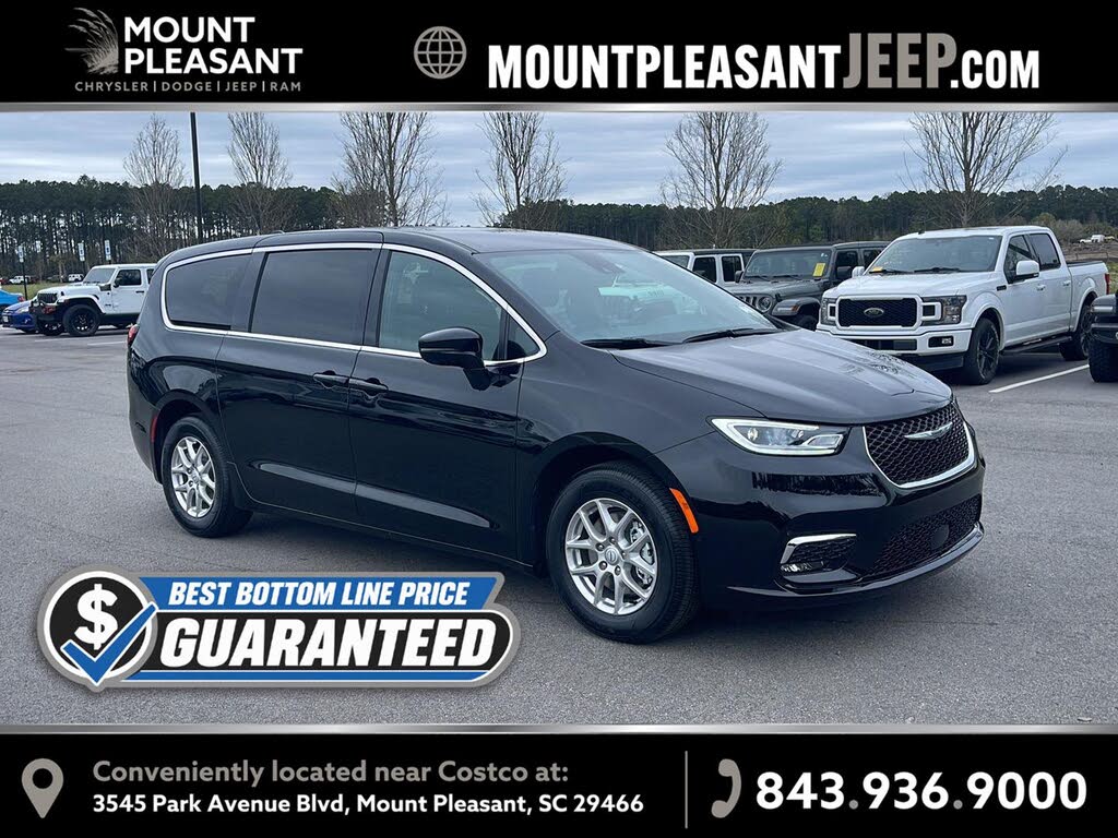 2026 Chrysler Pacifica Select