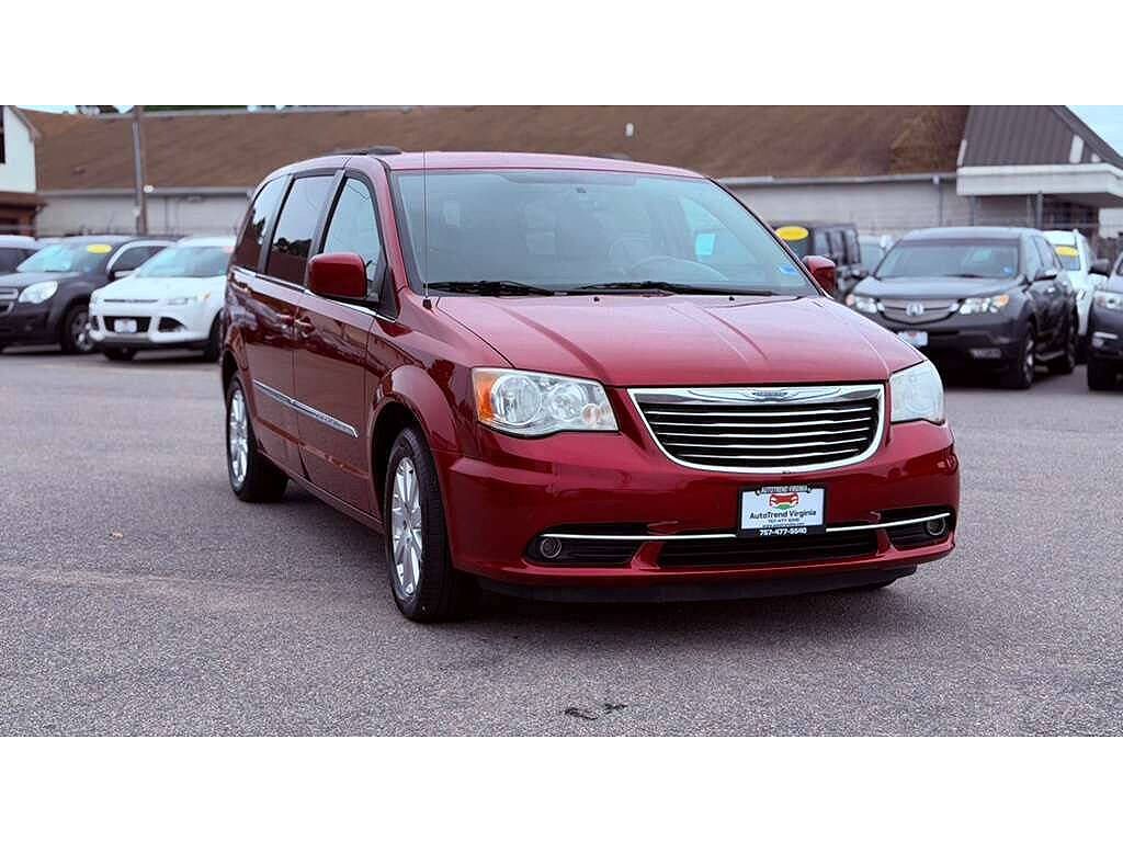 2013 Chrysler Town & Country Touring