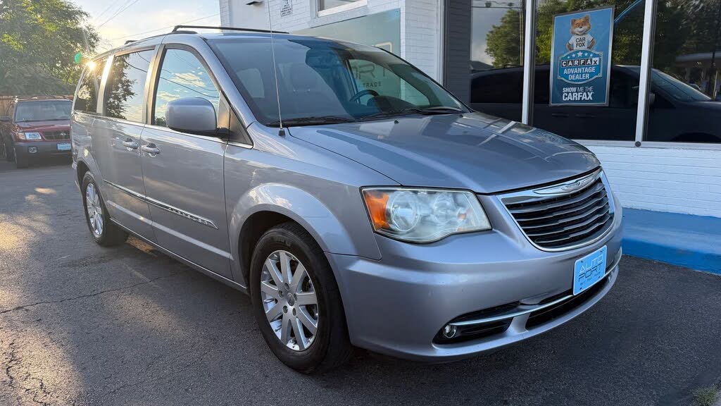 2014 Chrysler Town & Country Touring