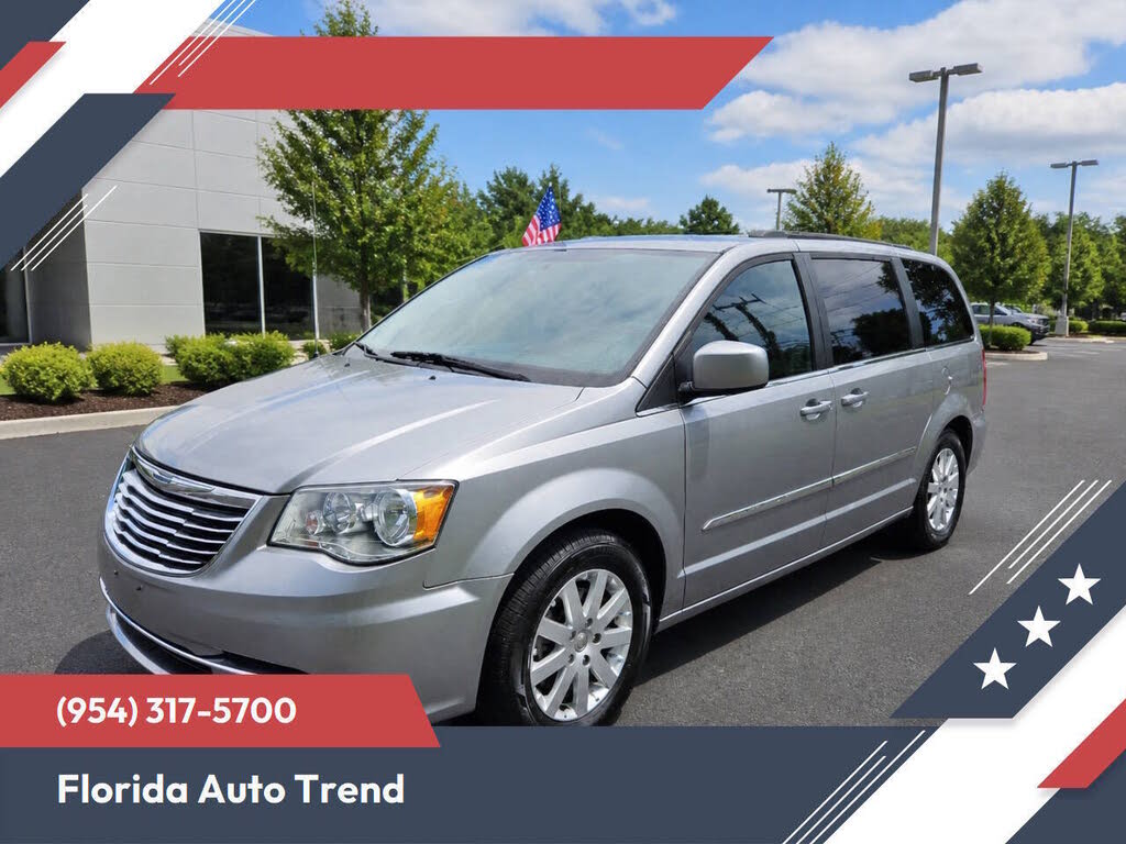 2016 Chrysler Town and Country Touring