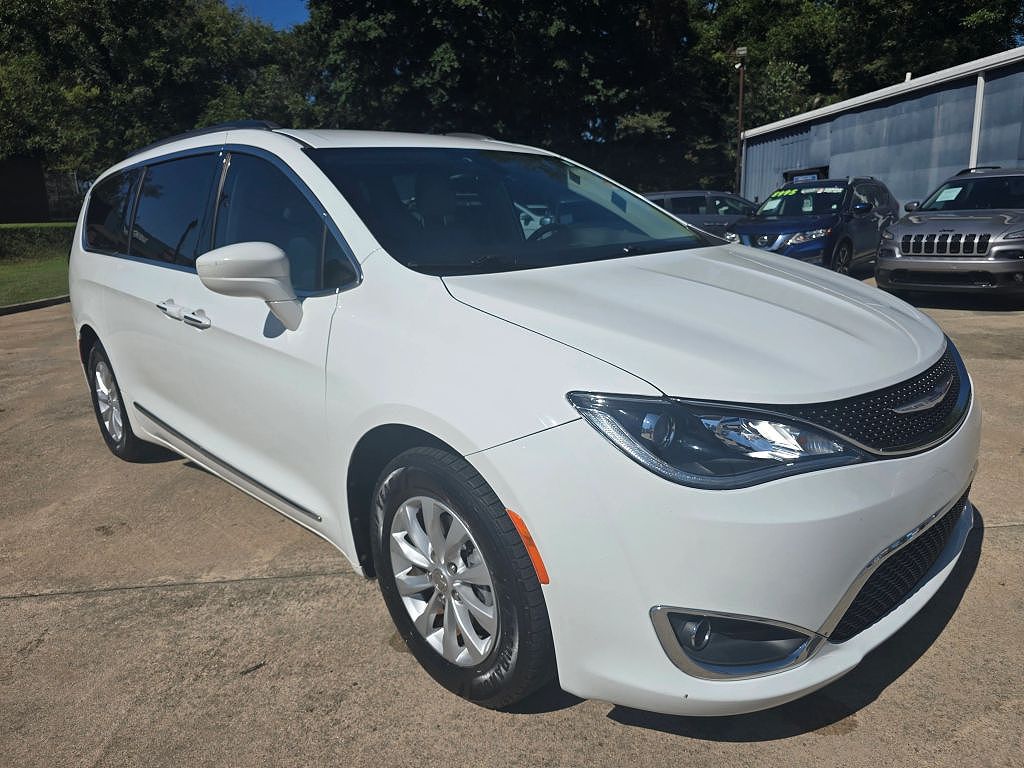 2017 Chrysler Pacifica Touring Plus