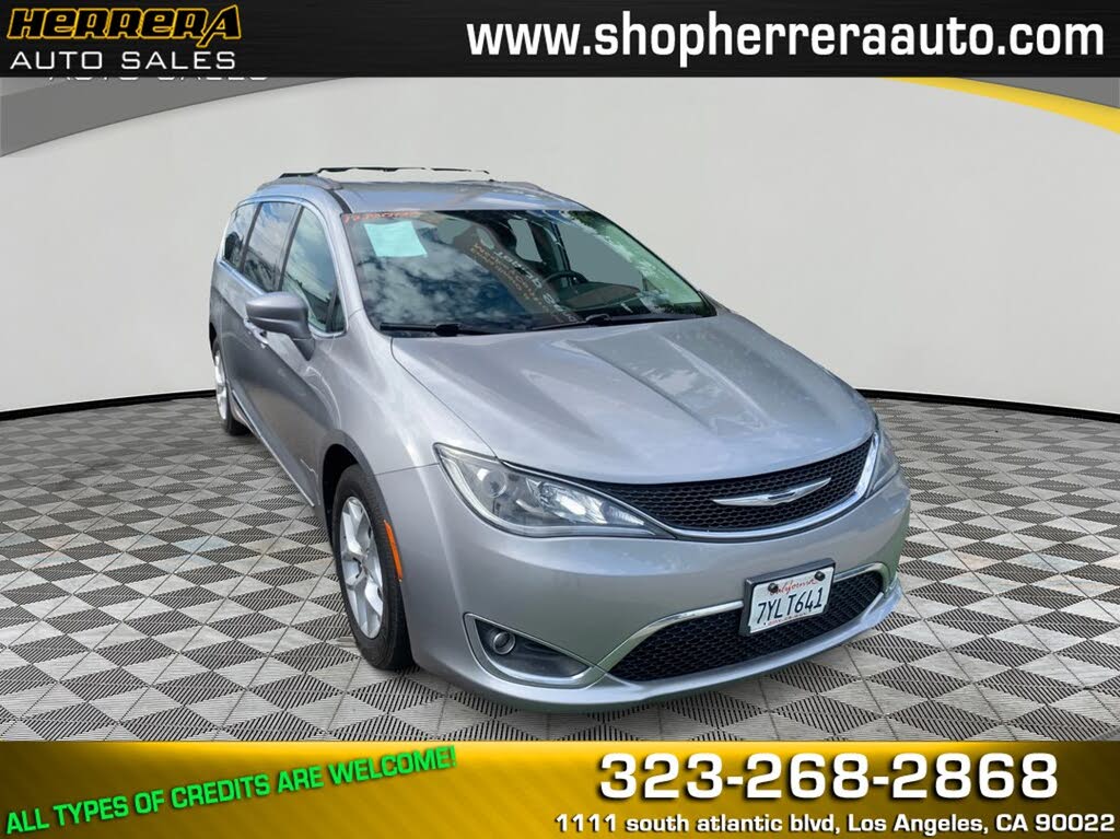 2017 Chrysler Pacifica Touring Plus