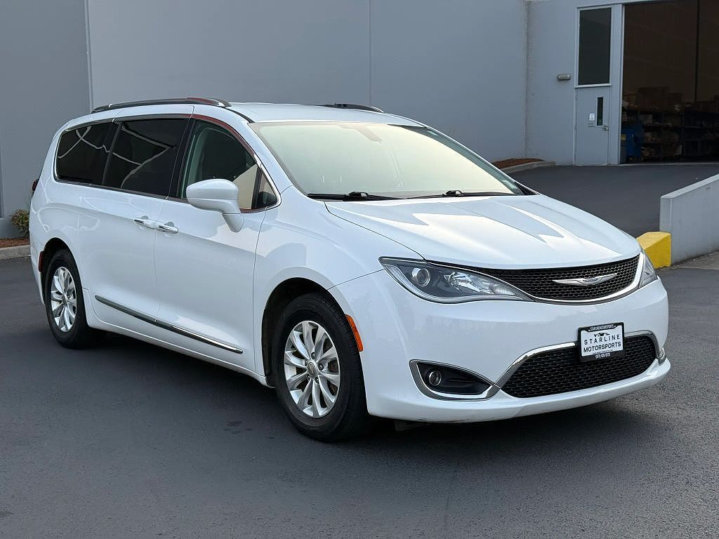 2018 Chrysler Pacifica Touring L