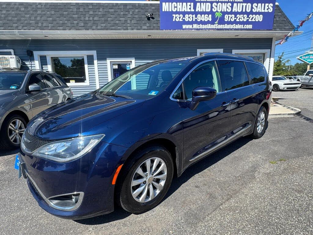 2018 Chrysler Pacifica Touring L