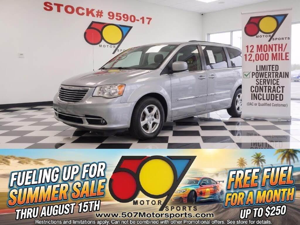 2013 Chrysler Town and Country Touring