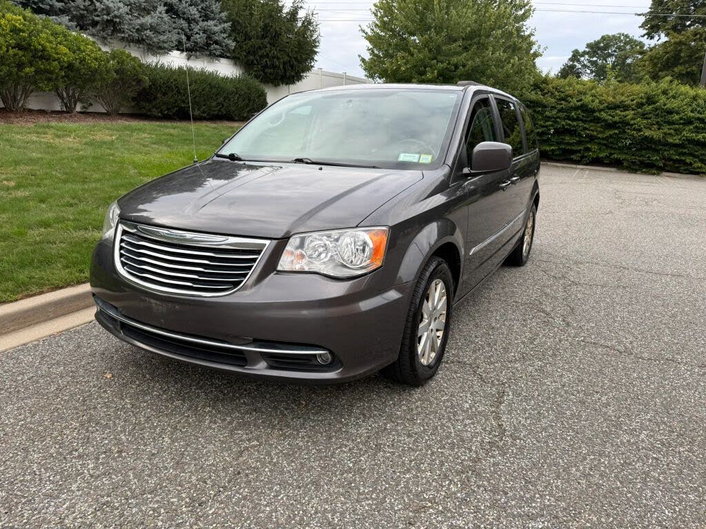 2015 Chrysler Town and Country Touring