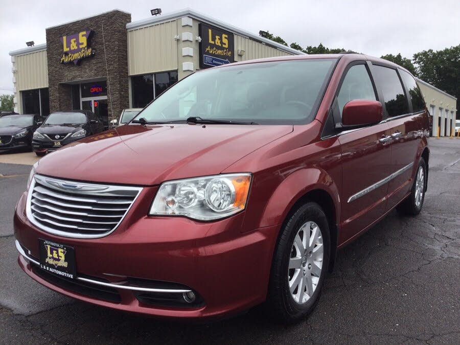 2015 Chrysler Town and Country Touring