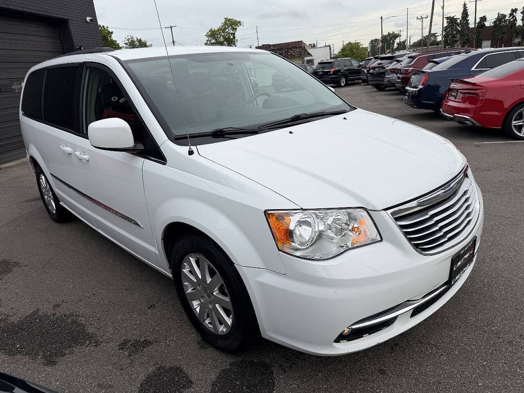 2016 Chrysler Town & Country Touring