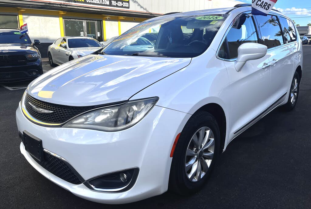 2017 Chrysler Pacifica Touring-L