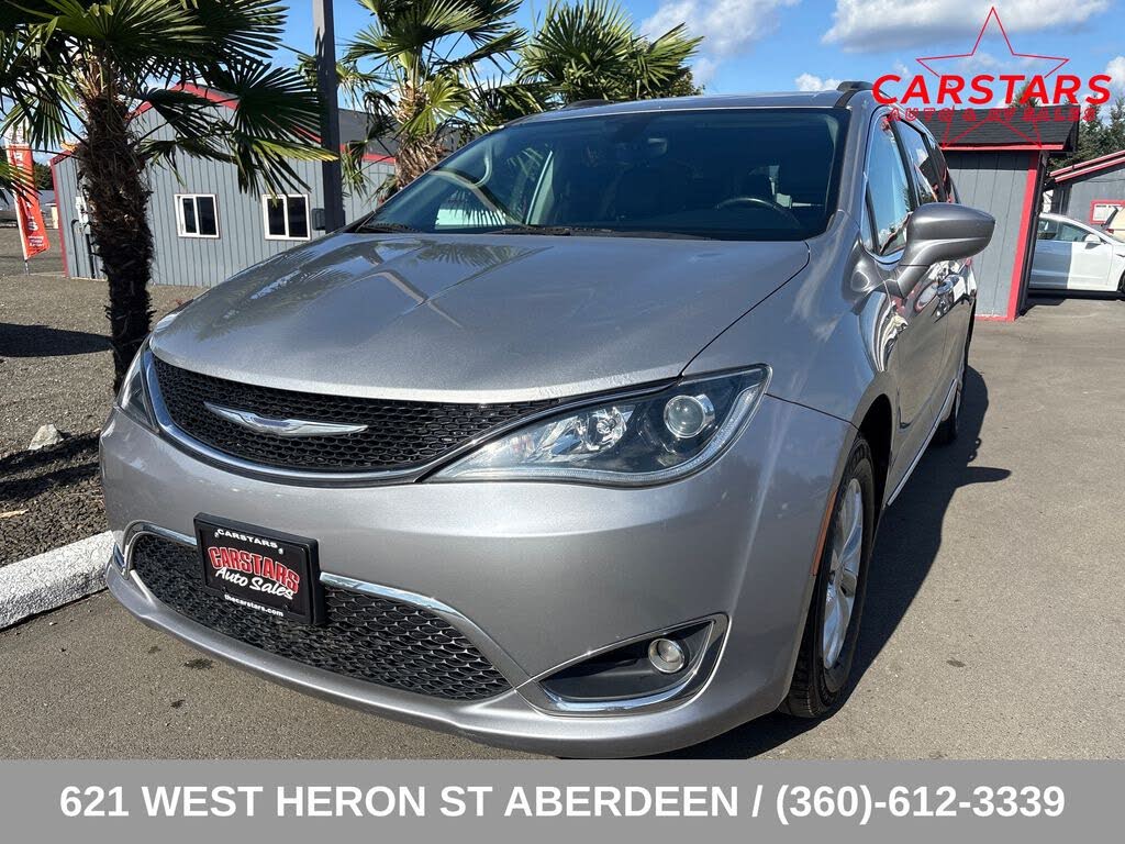 2017 Chrysler Pacifica Touring Plus