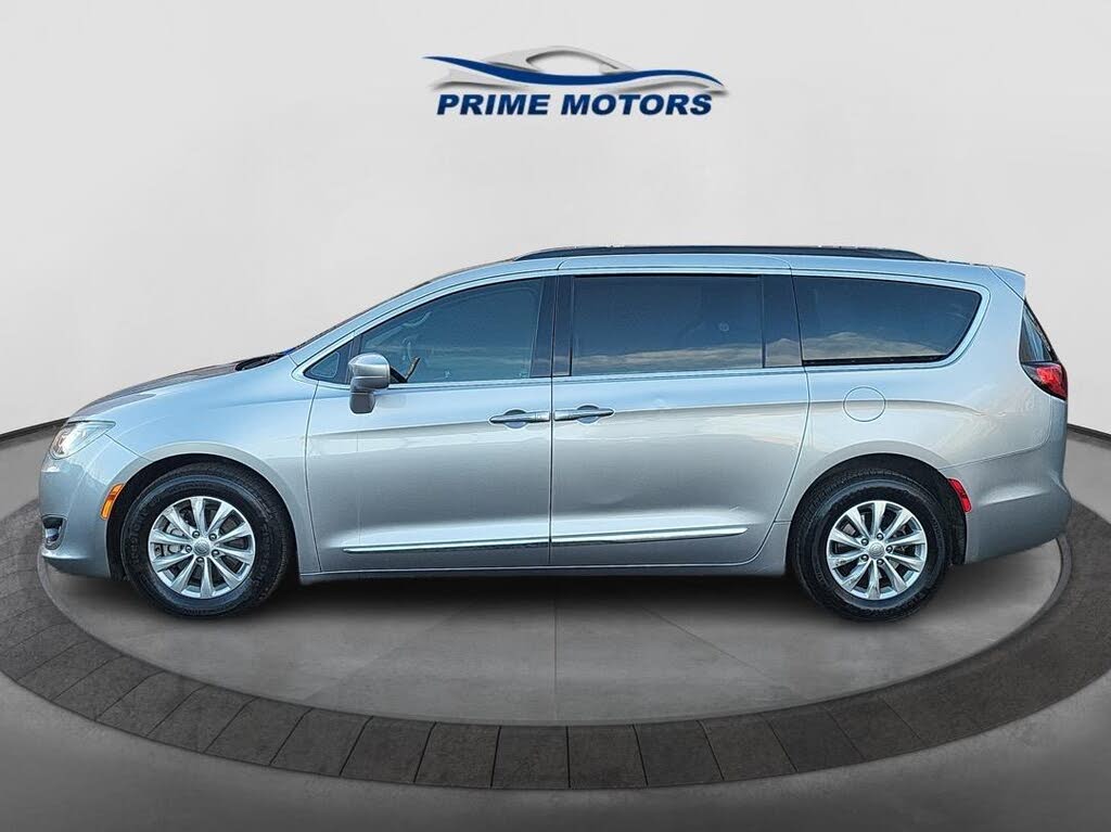 2017 Chrysler Pacifica Touring Plus