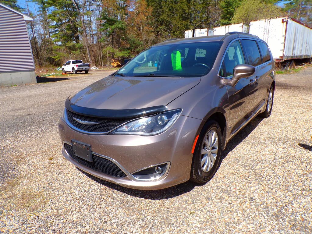 2017 Chrysler Pacifica Touring Plus