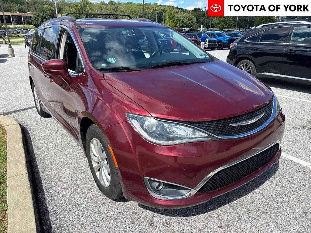 2017 Chrysler Pacifica Touring Plus
