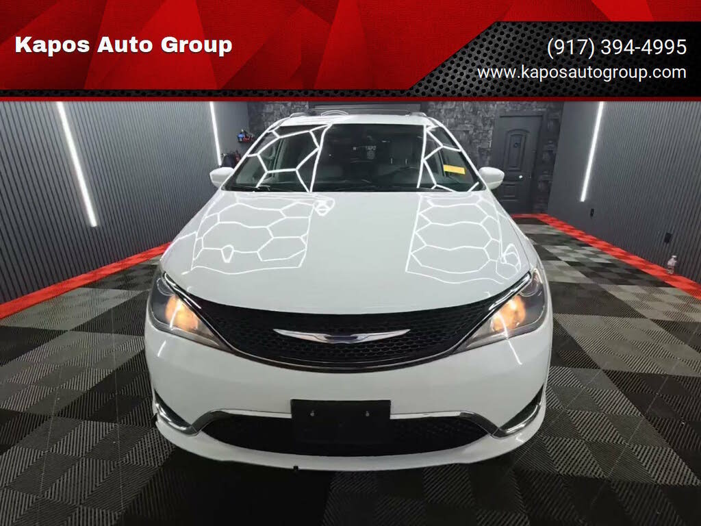 2017 Chrysler Pacifica Touring Plus