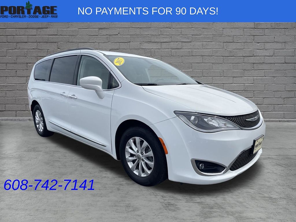 2017 Chrysler Pacifica Touring Plus