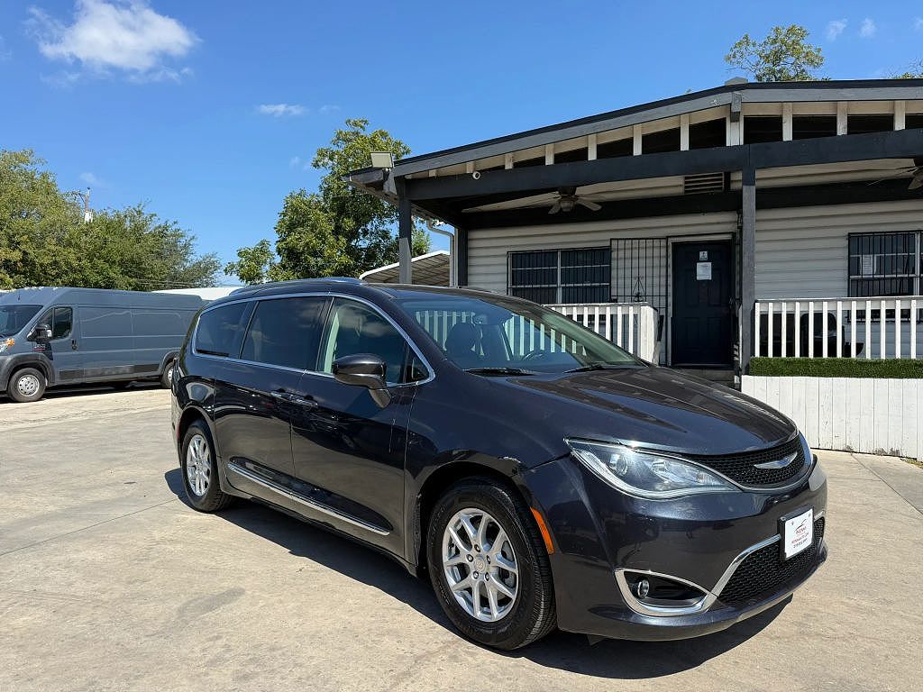 2020 Chrysler Pacifica Touring L