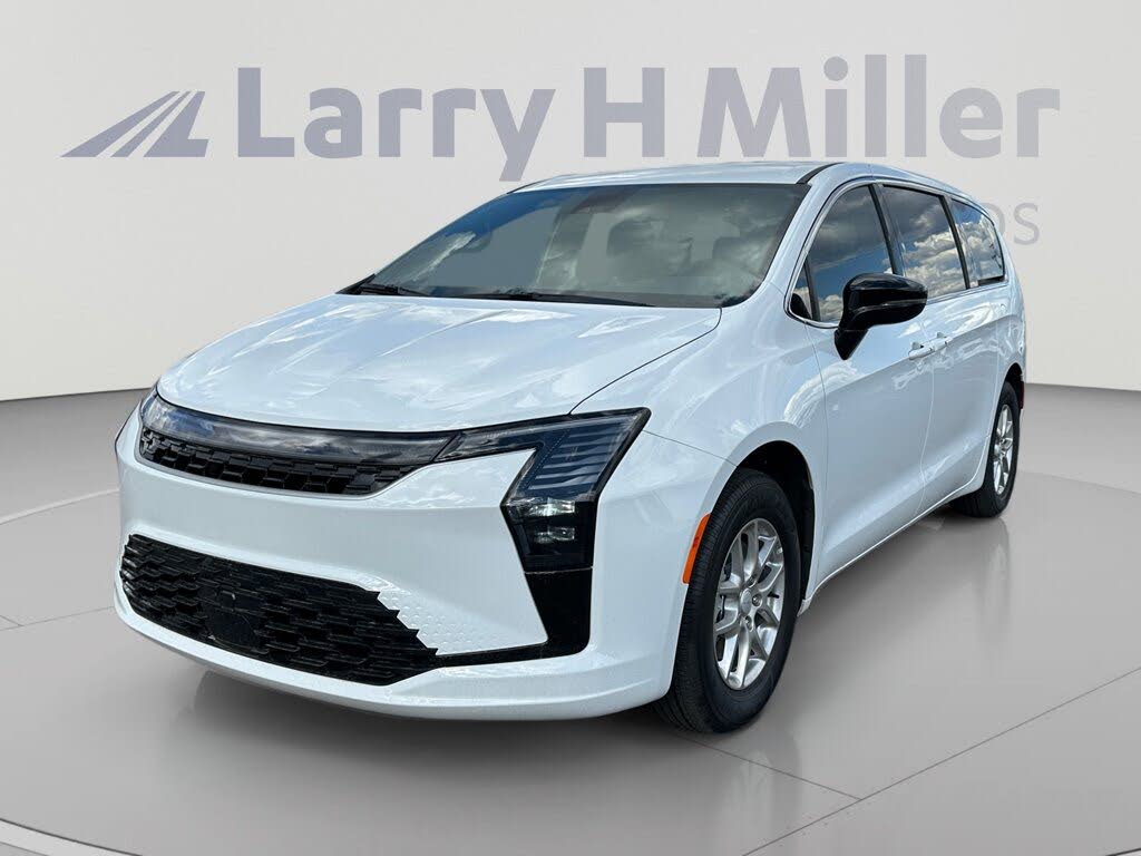2027 Chrysler Pacifica Select